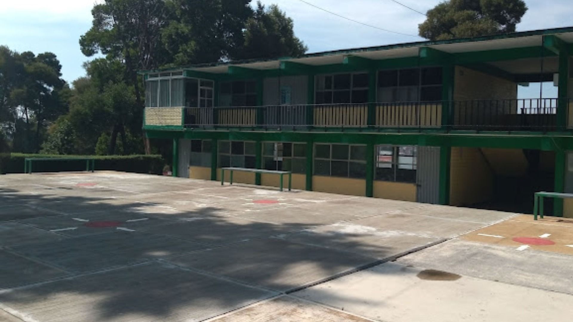 Instalaciones de la secundaria número 10 en Toluca, Edomex. Foto: Google Maps
