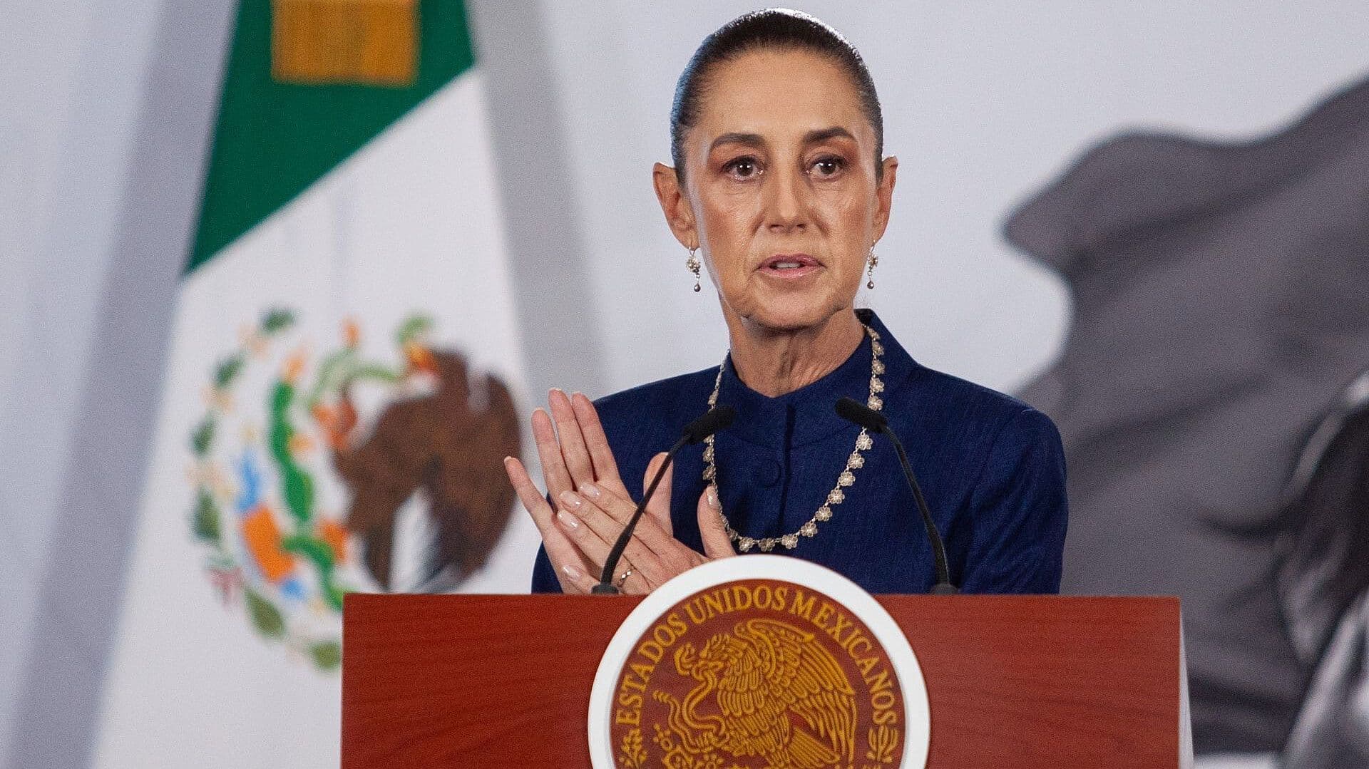 Sheinbaum Anuncia Proyecto de Alertas en Celulares para Huracanes en México