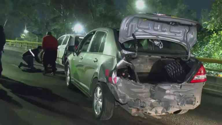 Se Reporta Accidente Múltiple en Avenida Río San Joaquín y Calzada Legaria, en CDMX