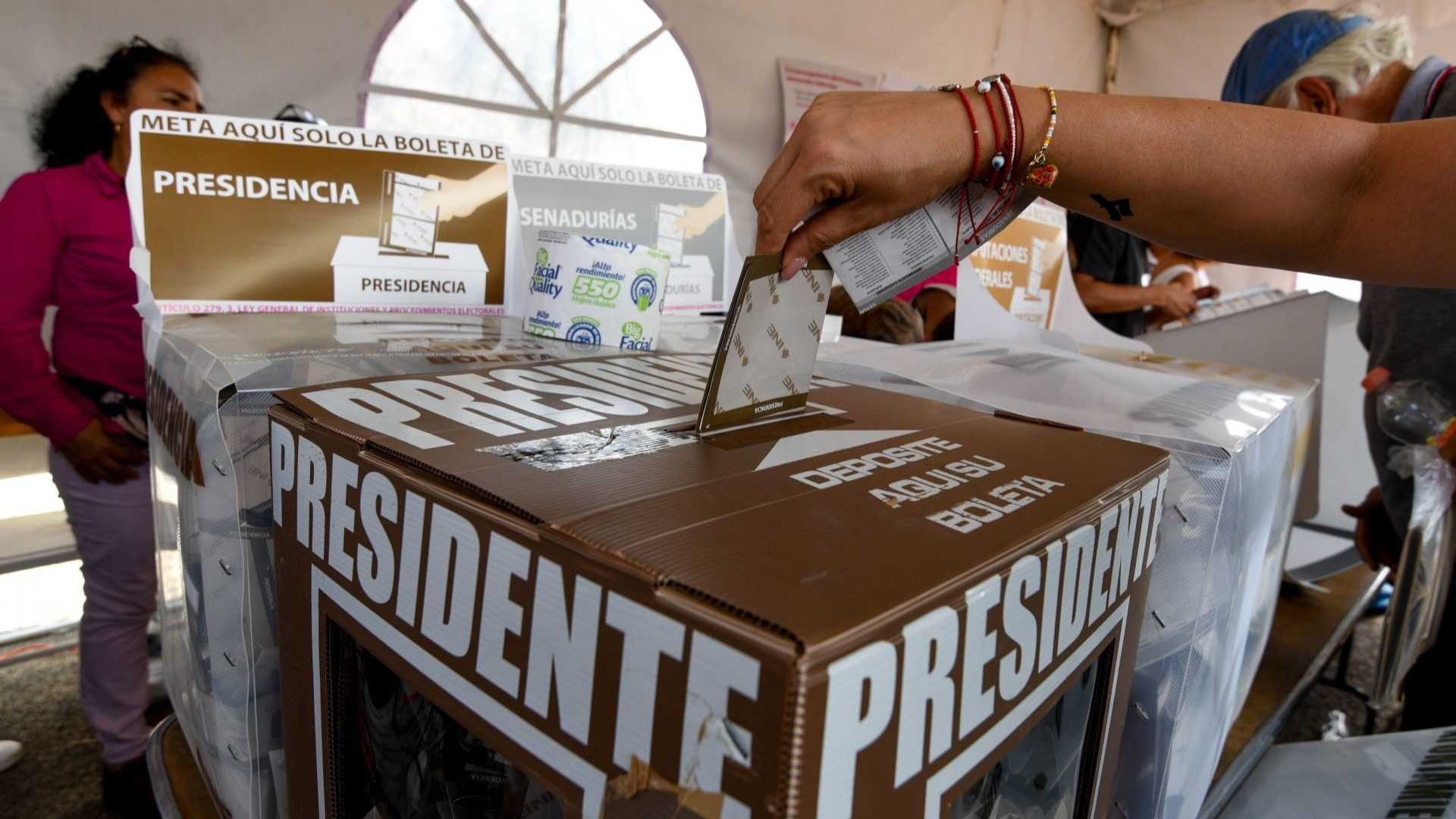 Casilla electoral instalada en Metepec, Edomex