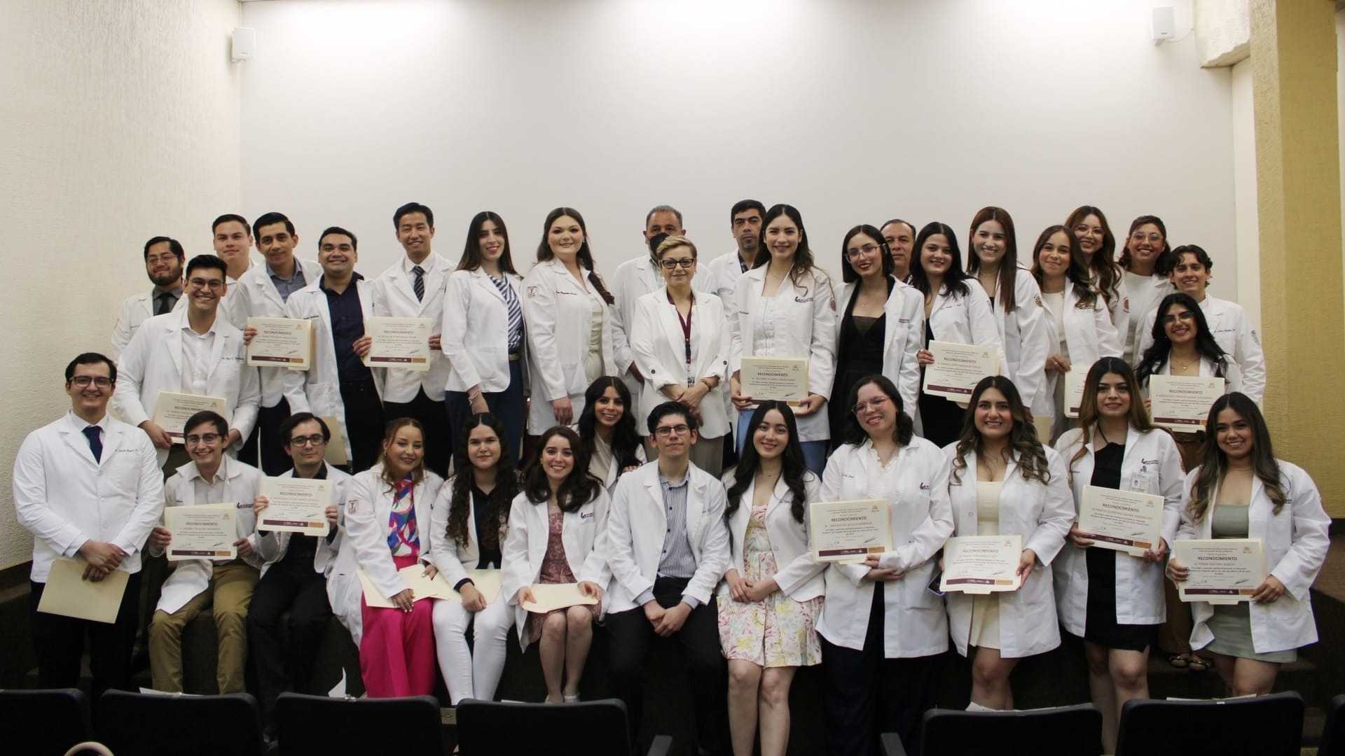 Egresan 30 Nuevos Médicos de Hospital General de Mexicali