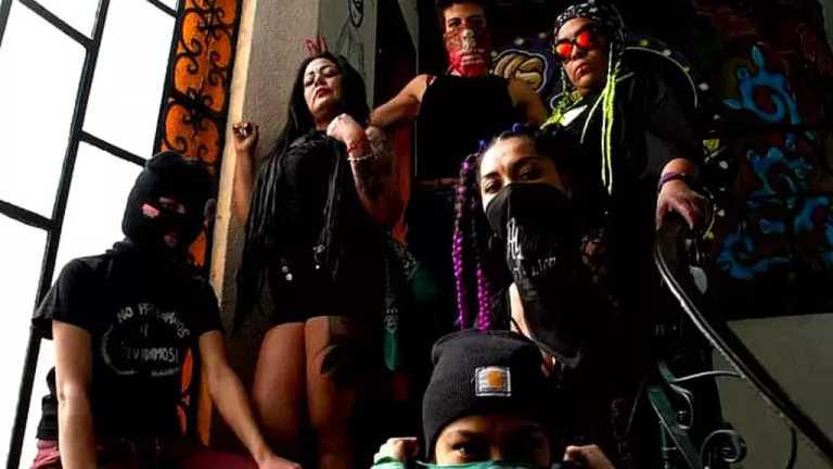 La agrupación "Batallones femeninos" utiliza el rap para denunciar la violencia de género, especialmente la crisis de feminicidios en México