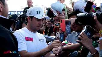 Checo Pérez Convive con Afición y Prensa Previo al GP de México de F1