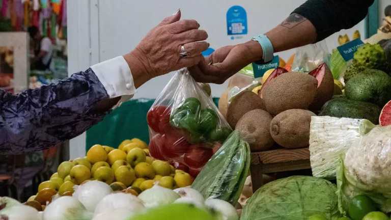 El Inegi dio a conocer que en diciembre de 2023, el Índice Nacional de Precios al Consumidor tuvo un incremento de 0.71%, respecto al mes previo y ubicó a la inflación anual en 4.66%