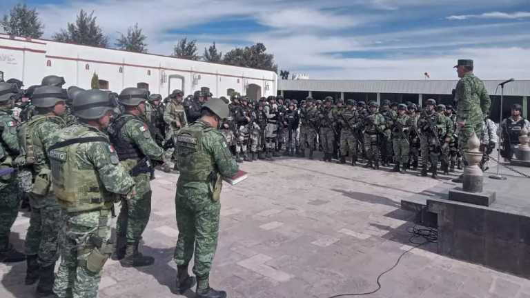 La Secretaría de la Defensa Nacional hace del conocimiento a la población, que el día de hoy 300 elementos, arribarán a esta entidad federativa con la finalidad de reforzar la Estrategia Nacional de Seguridad Pública, así se pudo leer en un documento oficial de la secretaria de la defensa nacional.