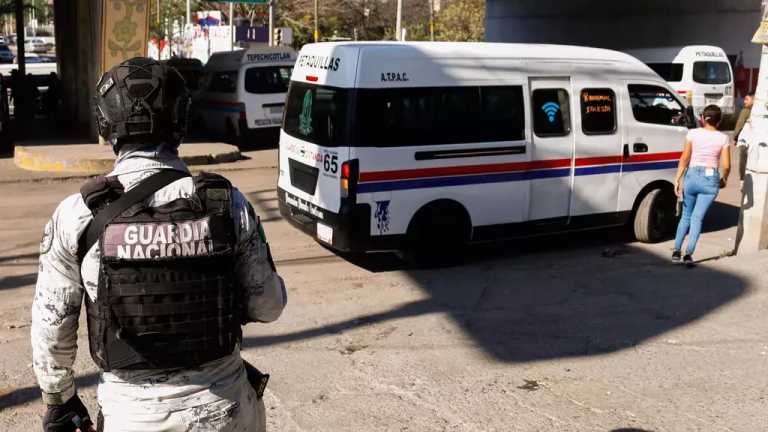 Se restablece el servicio de transporte público en rutas locales y foráneas en Chilpancingo, Guerrero; también se restableció el transporte en la zona urbana, tras los hechos violentos; continúan los operativos de seguridad