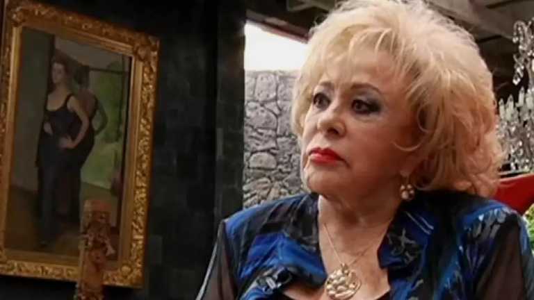 La primera actriz Silvia Pinal sigue hospitalizada, en estos momentos le realizan un lavado quirúrgico por la llaga que presenta