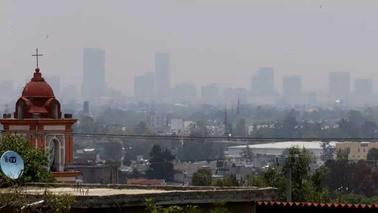 La Comisión Ambiental de la Megalópolis dio a conocer que se mantiene la Fase 1 de contingencia ambiental atmosférica por ozono en la Zona Metropolitana del Valle de México y sus medidas