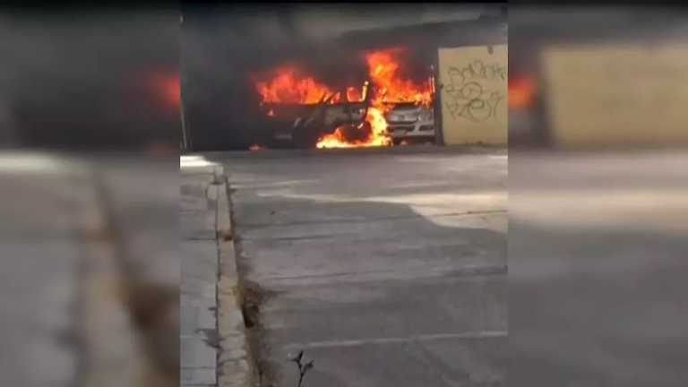 En Chilpancingo, Guerrero, hay alerta por el incendio de al menos dos unidades del transporte público, se trata de vehículos de la ruta Amojileca-Chilpancingo, que se encontraban en la base ubicada en la colonia Morelos