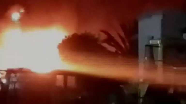Al menos cinco pipas cargadas con gas LP explotaron en Tlahuelilpan, Hidalgo, en el interior de una empresa gasera; cada una contenía 45 mil litros de combustible