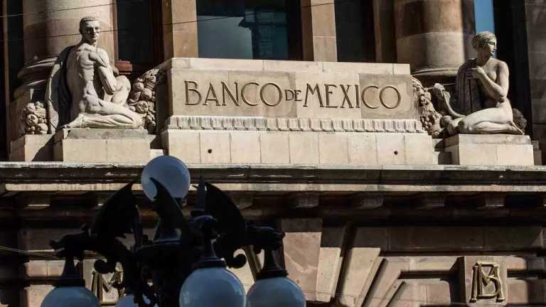 La Junta de Gobierno del Banco de México decidió mantener su tasa de interés de referencia en 11 por ciento