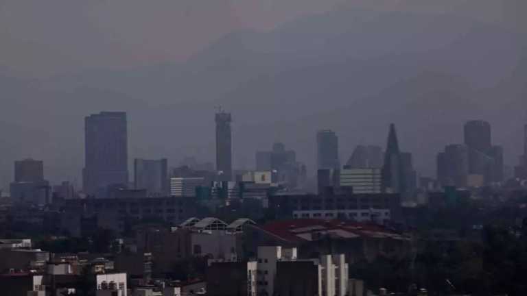 Este viernes 31 de mayo mantiene la Fase 1 de contingencia ambiental para la Zona Metropolitana del Valle de México. Estos son los vehículos que no circulan de las 5 de la mañana a las 10 de la noche