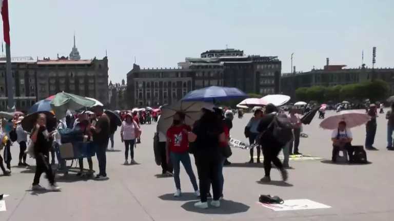 Integrantes de la CNTE llegaron a la explanada del Zócalo de la CDMX con su protesta pacífica. Está a punto de concluir