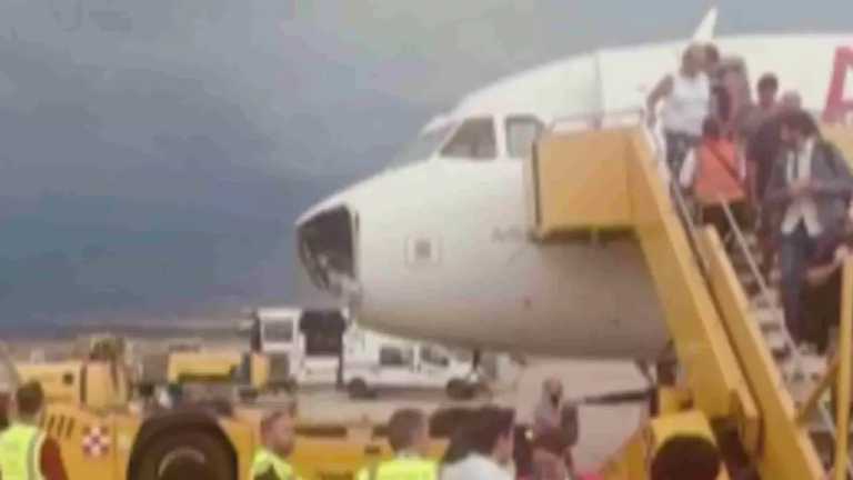 Una granizada dañó severamente un avión en pleno vuelo de España a Austria; el Airbus estaba a punto de aterrizar en Viena cuando se topó con la tormenta