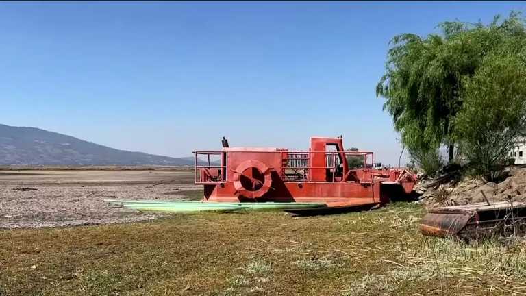 Pobladores de Hidalgo, han visto como la sequía afectado a la laguna de Tecomulco y ha acabado con animales acuáticos, así como con negocios y el turismo