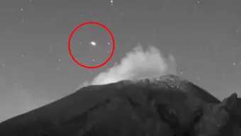 Una Luz Salió del Cráter del Popocatépetl Durante la Noche