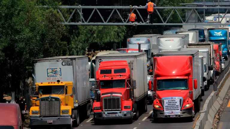 La organización de Transportistas Unidos canceló el paro nacional que habían anunciado para la mañana de hoy 28 de junio de 2024; no han informado si alcanzaron un acuerdo con las autoridades