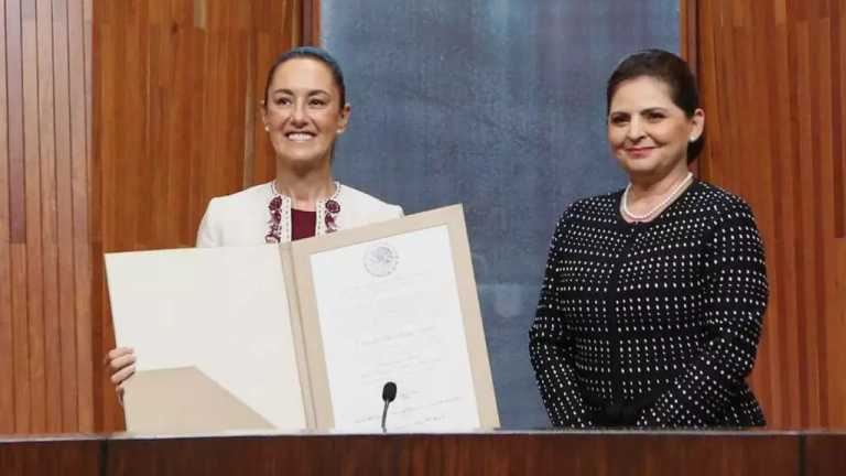 El Tribunal Electoral del Poder Judicial de la Federación entregó la constancia que acredita a Claudia Sheinbaum Pardo como la primera presidenta electa de México