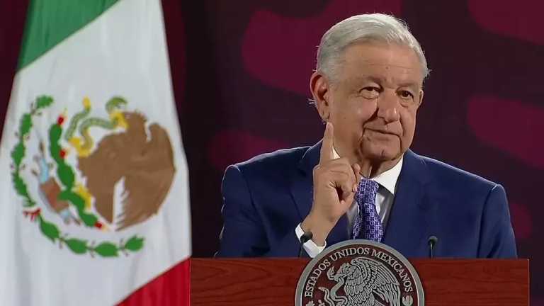 El presidente Andrés Manuel López Obrador pidió a los consejeros del INE que no menosprecien al pueblo durante la discusión de la sobrerrepresentación en la Cámara de Diputados y Senadores