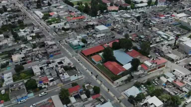 La maestra de un jardín de niños en Chalco, Estado de México, comparte que en su plantel ya están listos para regresar a clases. Veintidós escuelas de la zona afectada por las lluvias reanudarán actividades el próximo lunes