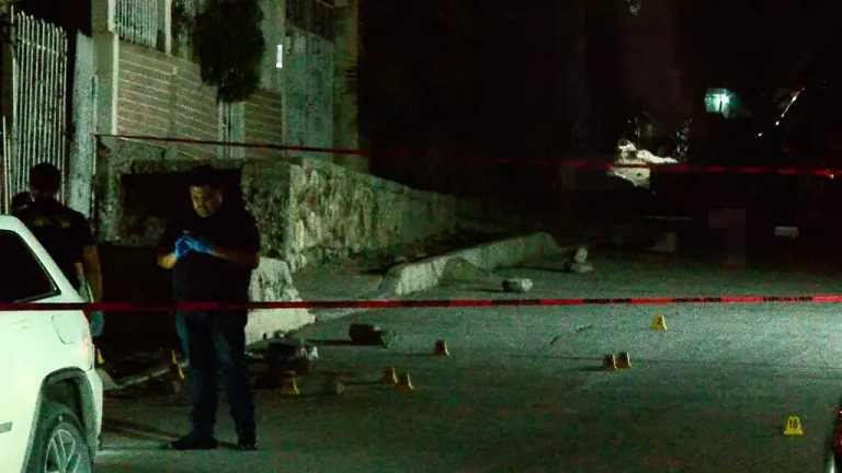 Un ataque armado durante una fiesta de quince años en la colonia San Felipe del Real dejó un saldo de cinco personas fallecidas, tres hombres y dos mujeres.