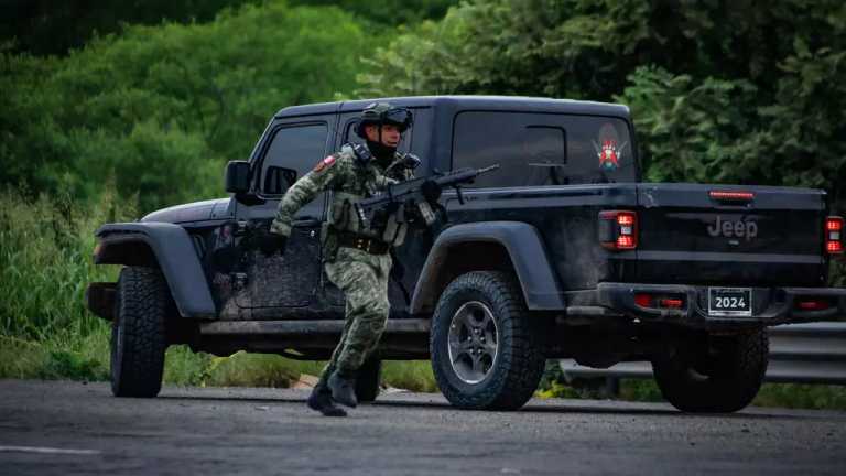 Alfredo Padilla, reportero de N+ en Culiacán, Sinaloa, habla en Despierta sobre la jornada de violencia que se registra en el estado, por lo que pobladores suspendieron sus actividades