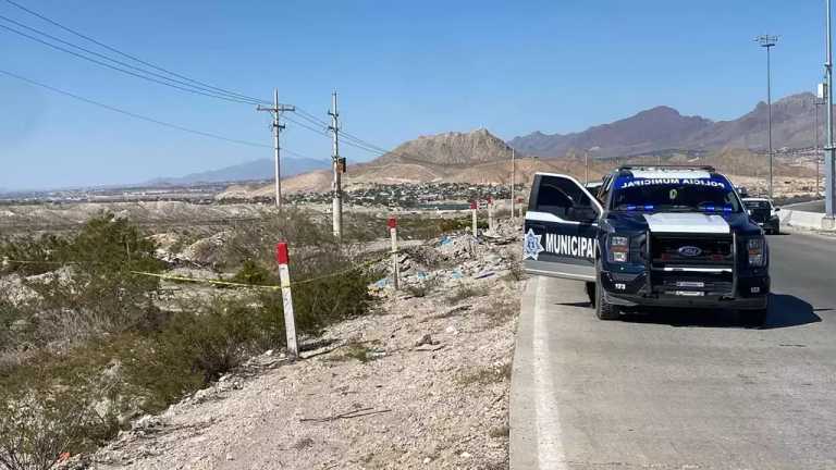 Autoridades localizaron un tambo de acero lleno de concreto y con restos humanos en su interior entre la prolongación del periférico Camino Real y la calle Salvador Herrera Corral.