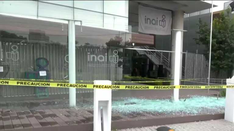 Las instalaciones del INAI ubicadas en Insurgentes Sur, en la Ciudad de México (CDMX), fueron vandalizadas sin que ningún trabajador resultara herido; la zona se encuentra acordonada