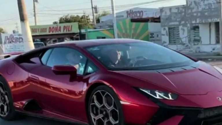 El diputado de Coahuila, Antonio Flores Guerra, del Partido del Trabajo, circuló por calles de Múzquiz en un Lamborghini modelo Revuelto, con un valor superior a los 7.5 millones de pesos