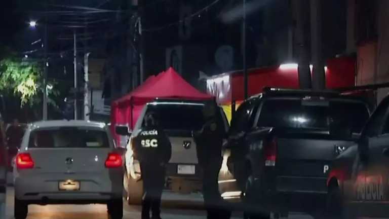 Se registró una intensa movilización policiaca luego de una balacera en una vecindad en Tepito, en la colonia Morelos, que dejó dos muertos y dos heridos