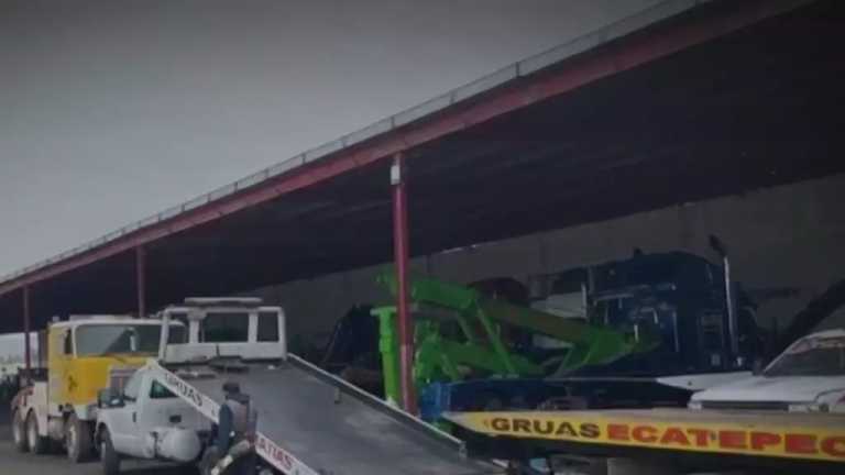 En Naucalpan, Estado de México, automovilistas denuncian un corralón clandestino operado por una empresa de grúas