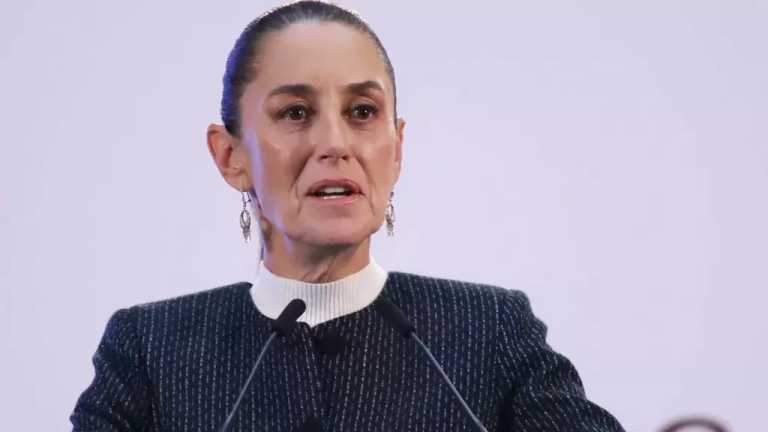 La presidenta de México, Claudia Sheinbaum, se pronunció hoy, 4 de noviembre de 2024, en su conferencia mañanera sobre la jornada electoral que se realizará en Estados Unidos de América (EUA)