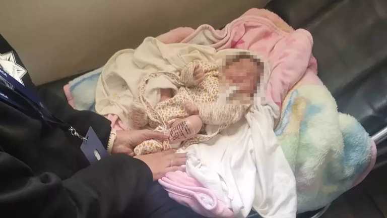 La bebé recién nacida, abandonada en una iglesia de Cuauhtémoc, se encuentra en buen estado de salud, pero hasta el momento ningún familiar ha reclamado su custodia, informaron las autoridades.