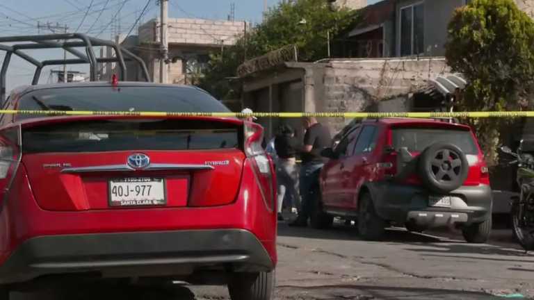 Muere una persona por disparos de arma de fuego en Ciudad Azteca, en Ecatepec, Estado de México. La calle de Cuicuilco se encuentra cerrada por trabajos periciales