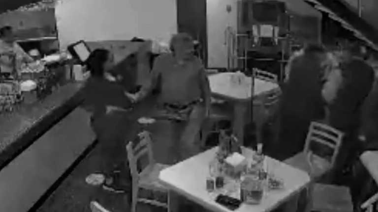 Se difundieron nuevos videos sobre lo ocurrido en el restaurante-bar La Polar, donde el señor Antonio Monroy fue asesinado el pasado domingo 8 de enero