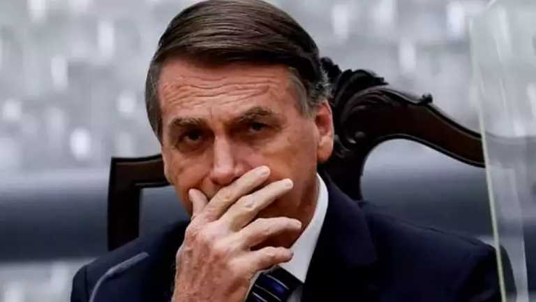 De acuerdo con datos divulgados por el gobierno de Brasil, Jair Bolsonaro utilizó una tarjeta corporativa presidencial para gastar 5.3 millones de dólares en pasteles, helados y alimentos gourmet