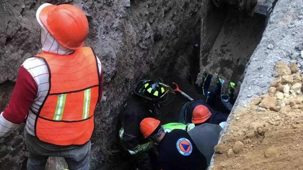 Muere un Trabajador por Derrumbe en Obra de Drenaje en CDMX