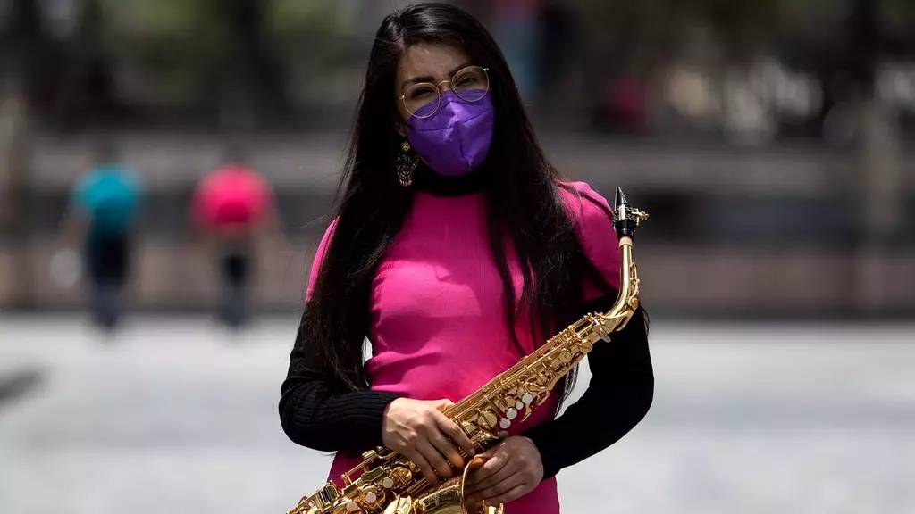 María Elena saxofonista Oaxaca 