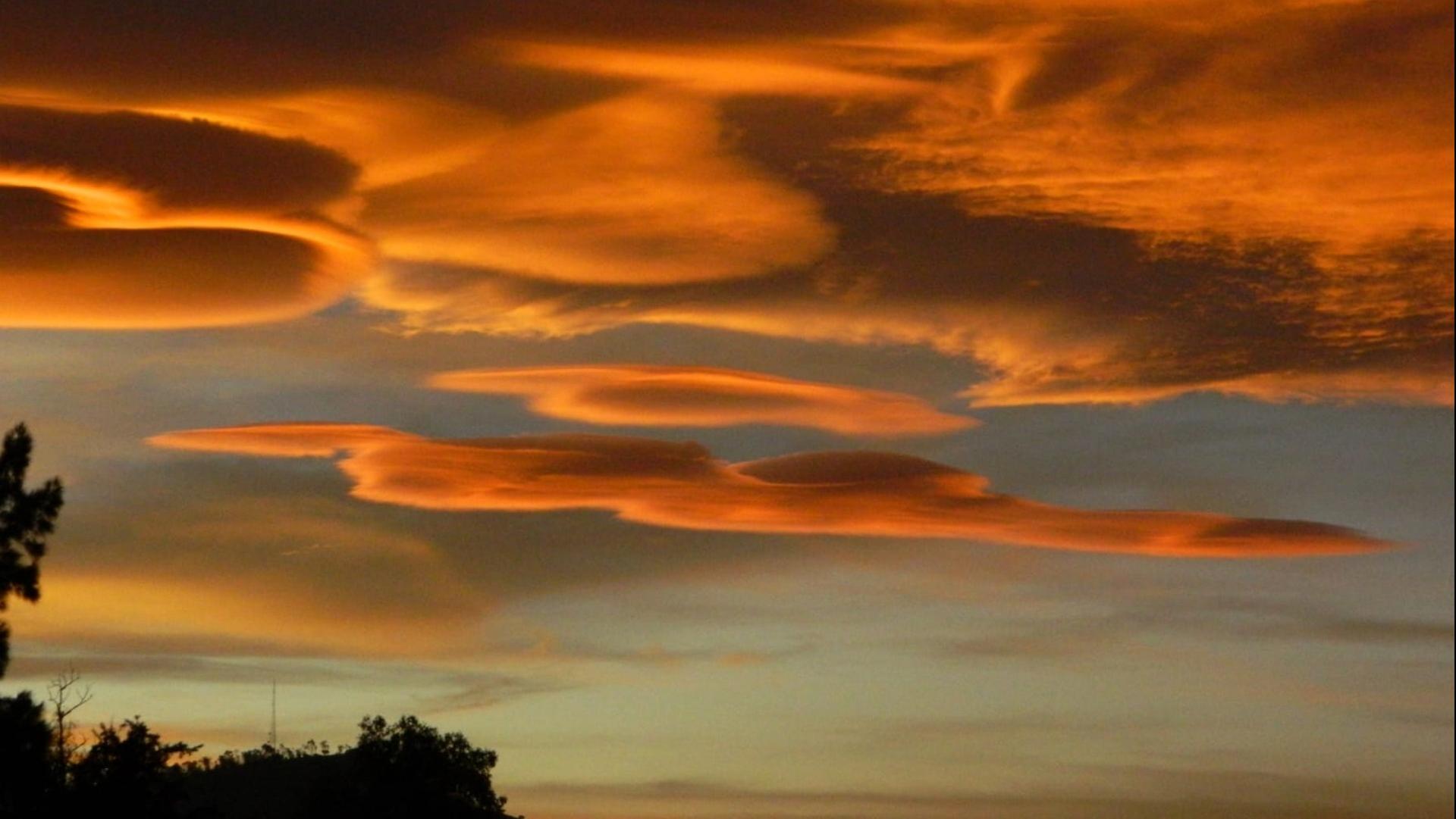 Fotogalería | ¡Asombroso Atardecer en la Ciudad de México! ¿Qué son las Nubes Lenticulares?