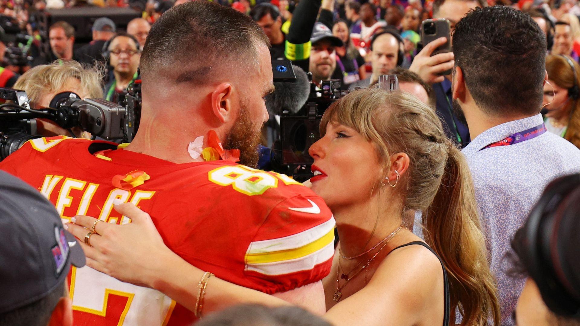 ¿Travis Kelce Le Propuso Matrimonio a Taylor Swift Durante el Super Bowl?