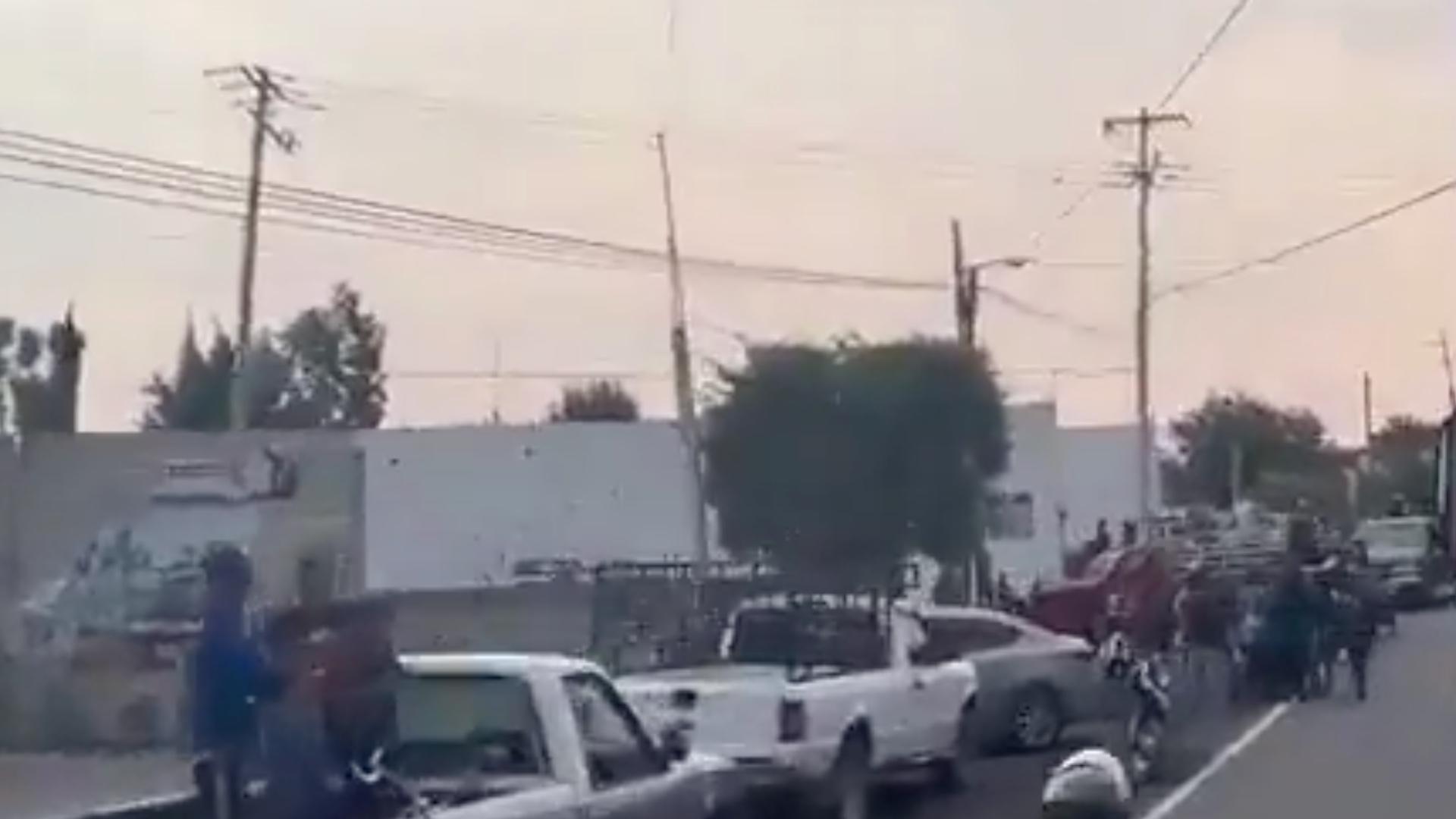 Pobladores Matan a 4 Presuntos Ladrones tras Robar Camioneta en Atlixco, Puebla