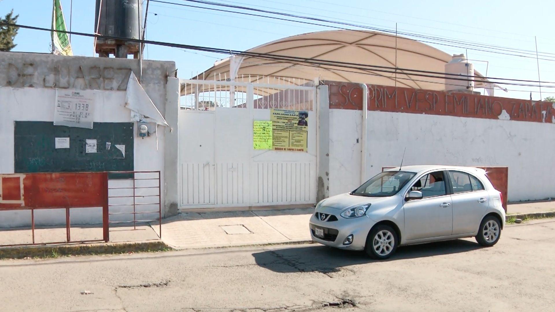 Pelea entre mujeres en Escuela Primaria Emiliano Zapata de Puebla