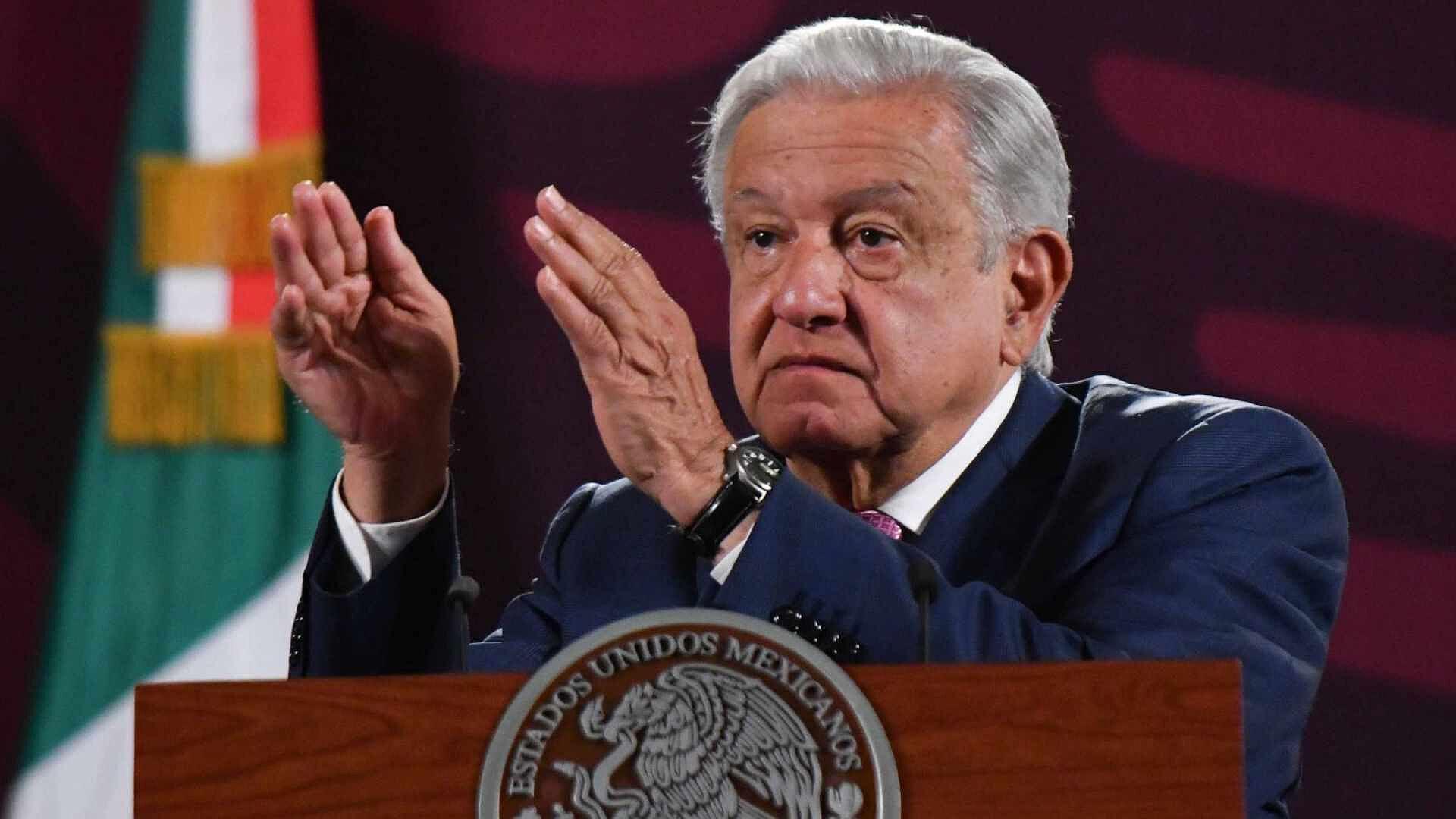 AMLO Destaca Informe del BM, Donde Expone que 9.5 Millones de Mexicanos Salieron de la Pobreza