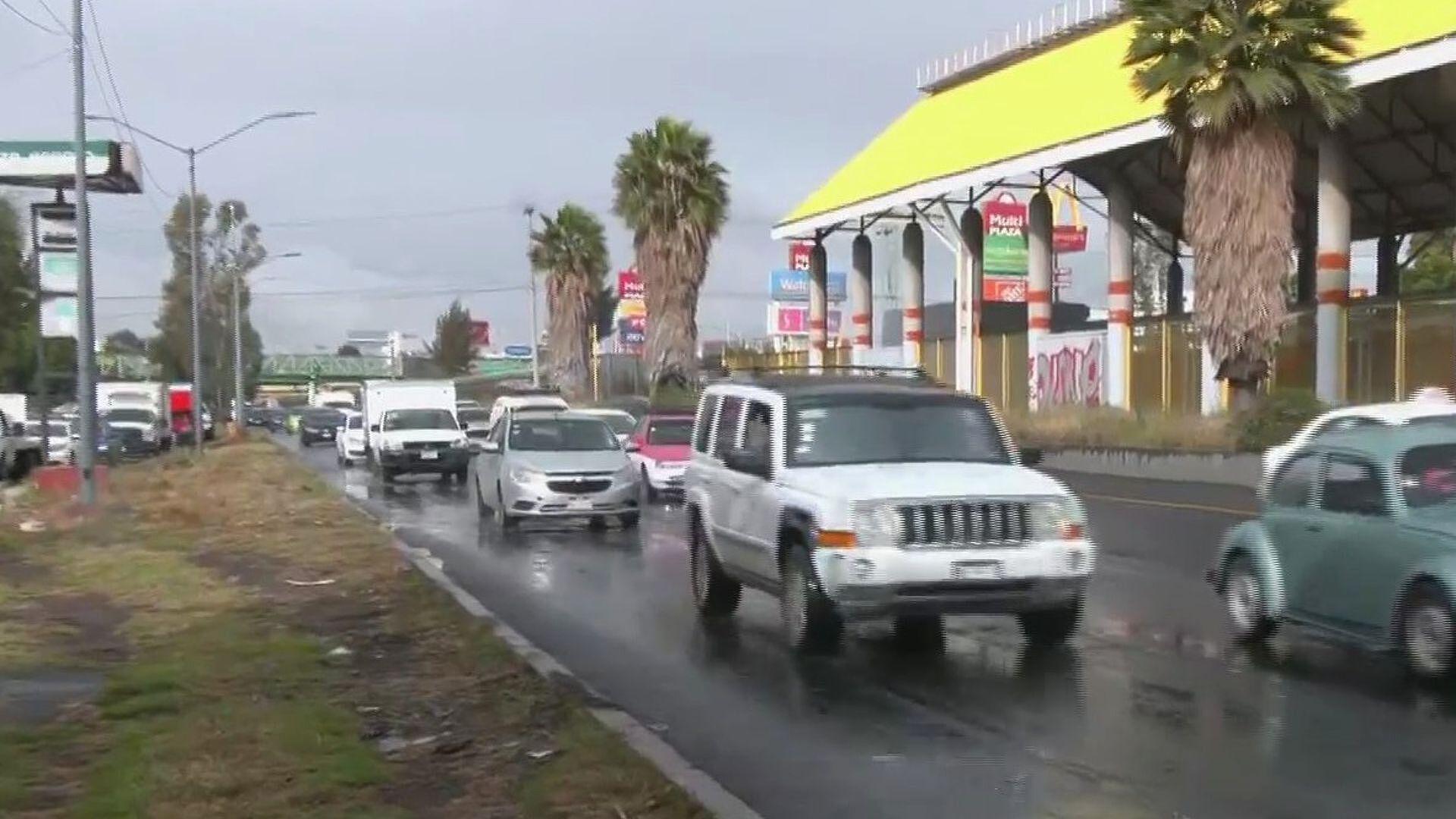 Foto: Personal Médico Retira Bloqueo en Av. Central en Ecatepec, Edomex