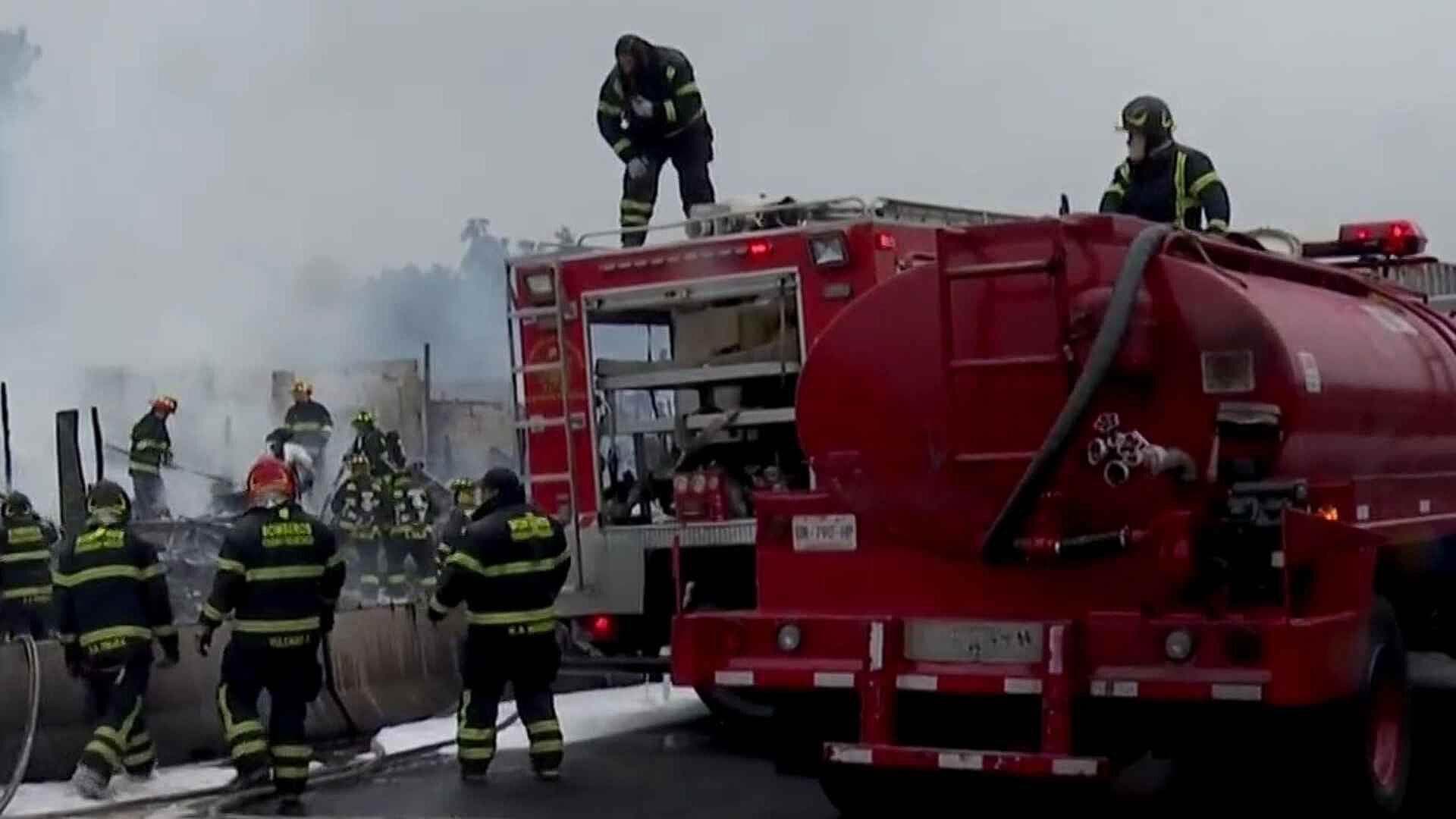 Incendio en Ciudad Nezahualcóyotl Consume Decenas de Casas Irregulares