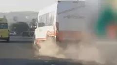 Captan en Video a Transporte P blico Contaminando en Plena Contingencia Ambiental enTijuana