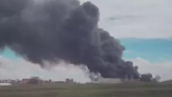 Foto: Se Registra Incendio en Carretera Atlixco-Puebla: Habría Explotado una Pipa de Gas