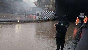 FOTO: Inundación en el Circuito Exterior Mexiquense en Cuautitlán Izcalli, Edomex