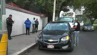 Auto se Impacta con Camión de Basura en Circuito Interior Río Churubusco