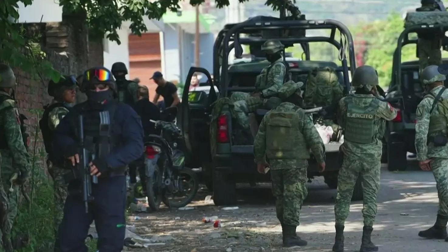 Enfrentamiento entre Guardias Comunitarios y el CJNG Deja 8 Muertos en  Michoacán